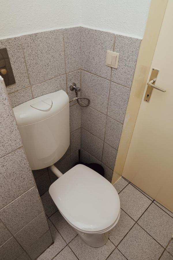 Ruhiges Terrassen Apartment فيينا المظهر الخارجي الصورة